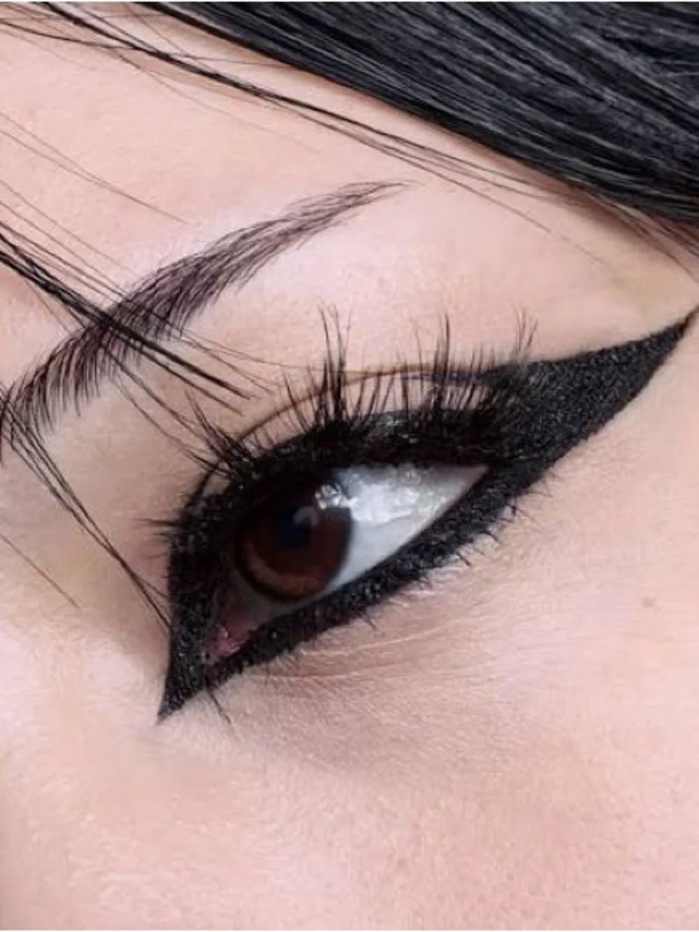 Black Liquid Eyeliner - Intense micro precision Black